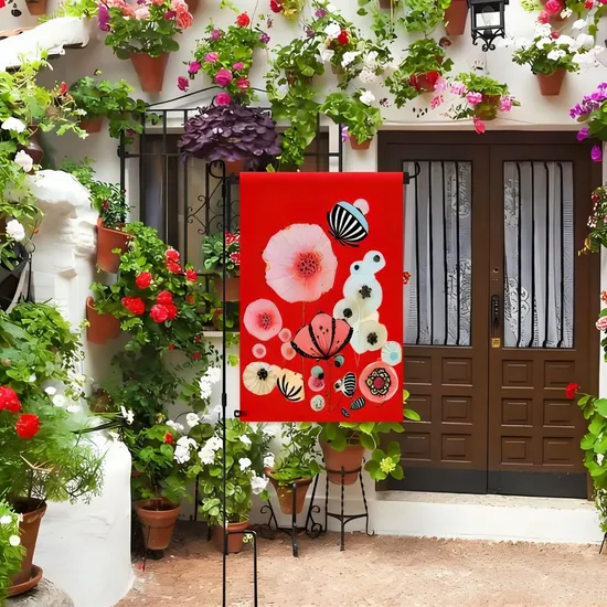 Bold-Blossom-Designs-Made-with-Resilient-Outdoor-Polyester-Garden-Flags