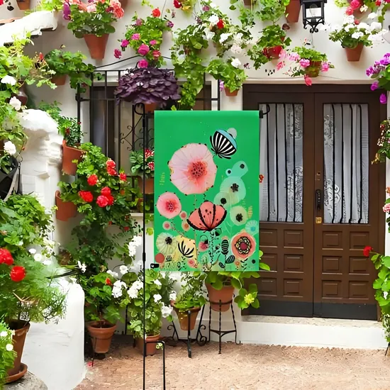 Bold-Blossom-Designs-Made-with-Resilient-Outdoor-Polyester-Garden-Flags