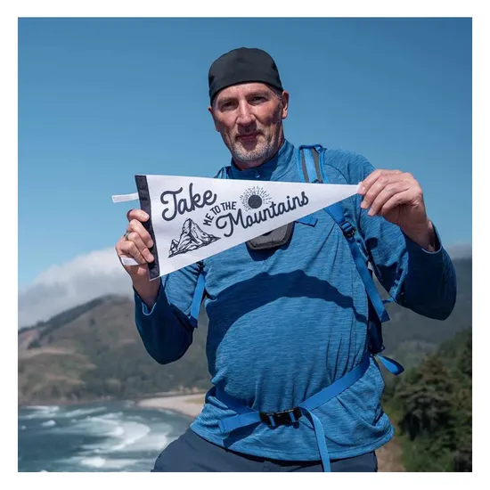 Custom-Shape-High-Quality-Outdoor-Indoor-Design-Pattern-Wholesale-Felt-Triangle-Pennant-Flag