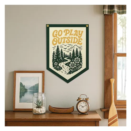 Decoration-Design-Durable-Accept-Custom-Shape-Felt-Triangle-Pennant-Flag