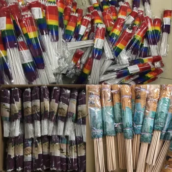 Factory Triangle Plastic Hand Flags