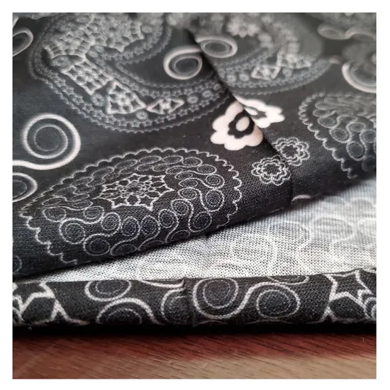 Wholesale-Promotion-Custom-Logo-Design-Printed-Seamless-Tube-Bandana